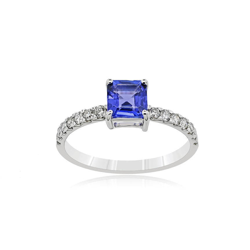 Tanzanite Engagement Ring | 14 Diamond pcs | 0.26ctw Natural Diamond | 14k Gold