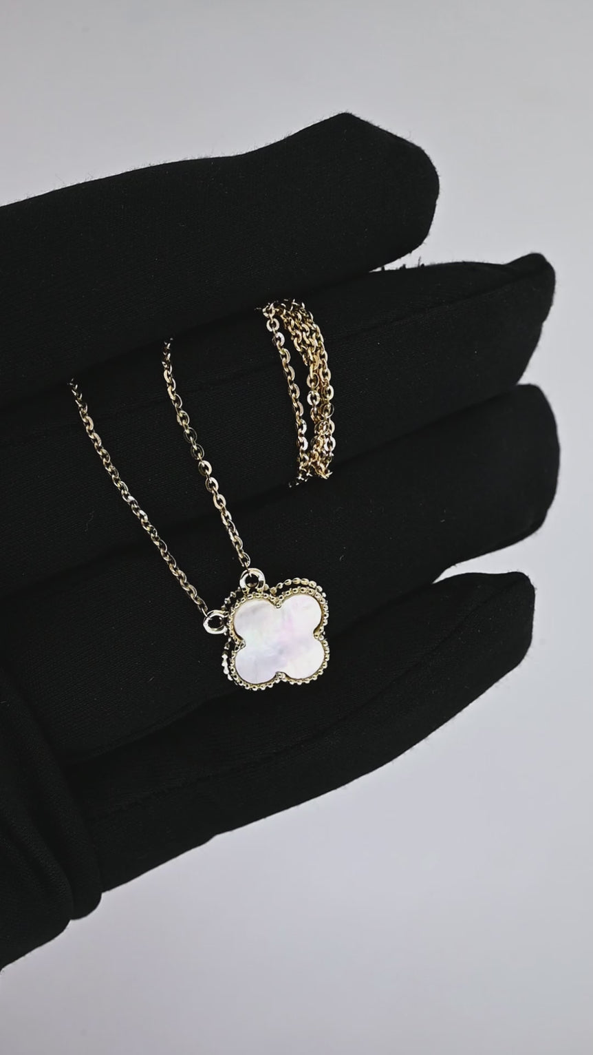 Clover Pendant with Chain | CS Stone | 14k Gold